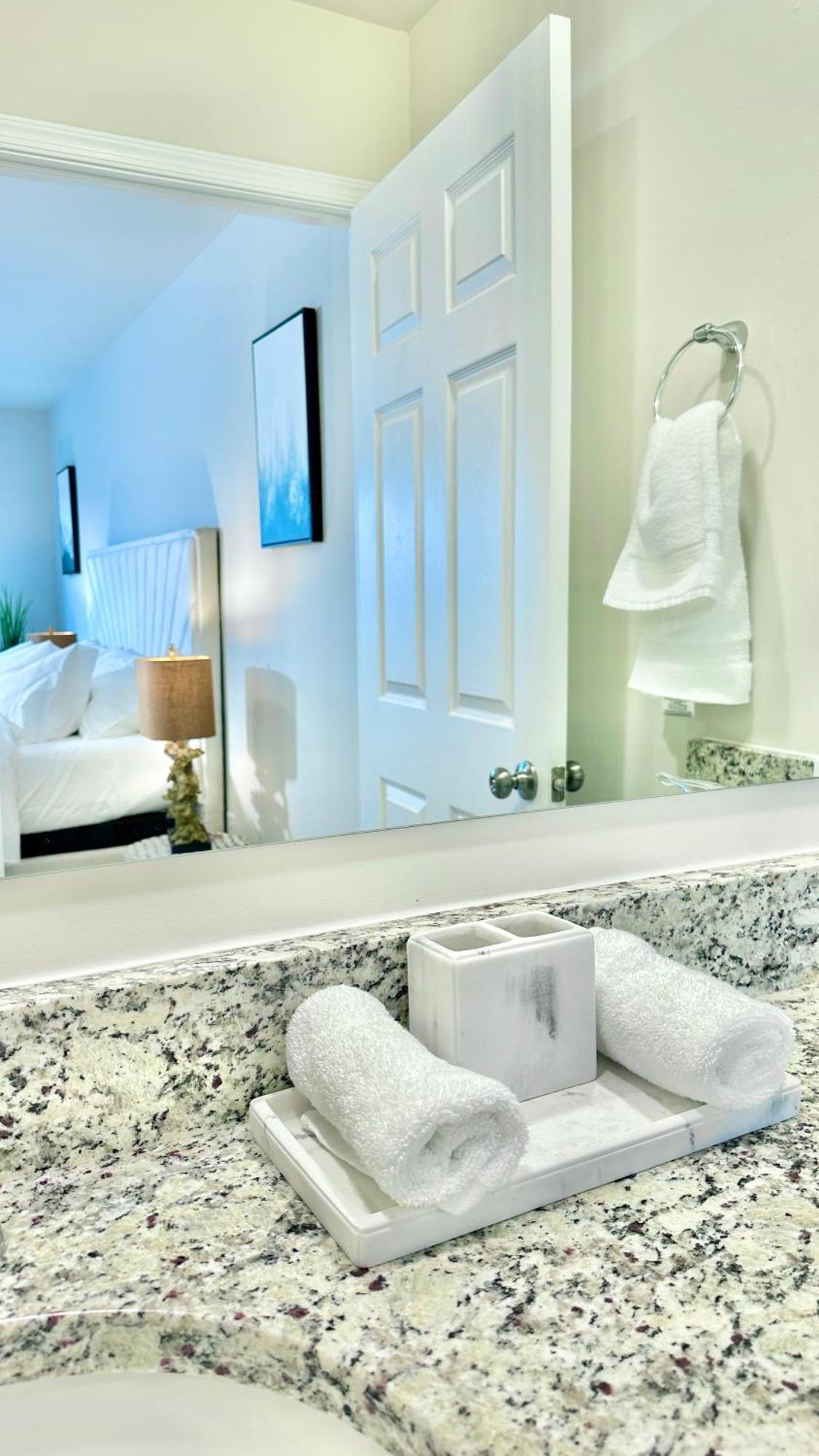 Caverns New Townhome With 3 Bedrooms With 1500sqft Luray